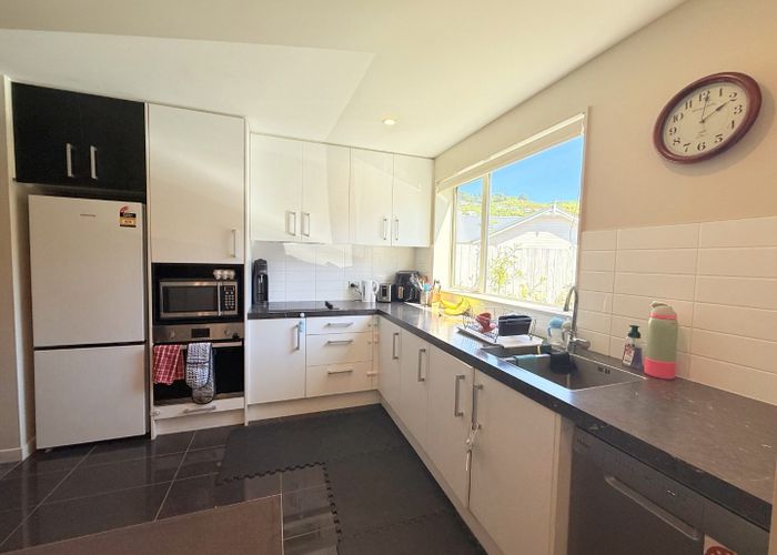  at 6/8-10 Thatcher Crescent, Crofton Downs, Wellington, Wellington