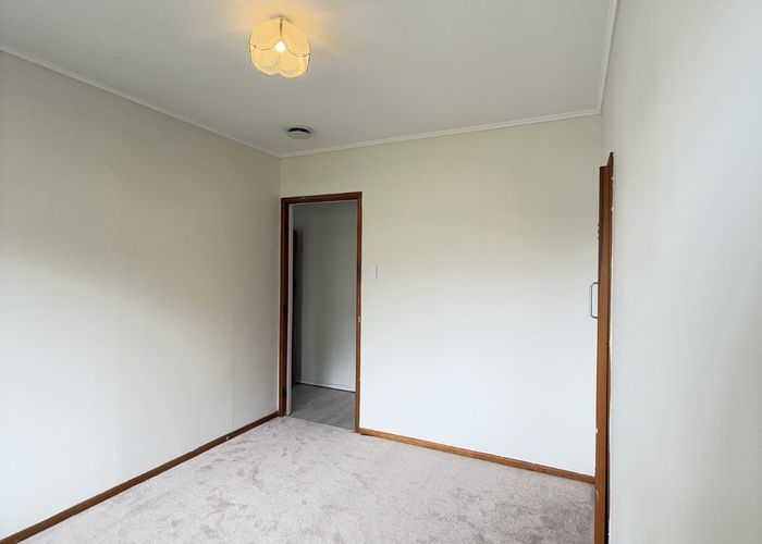  at 7 Hilling Street, Titirangi, Auckland