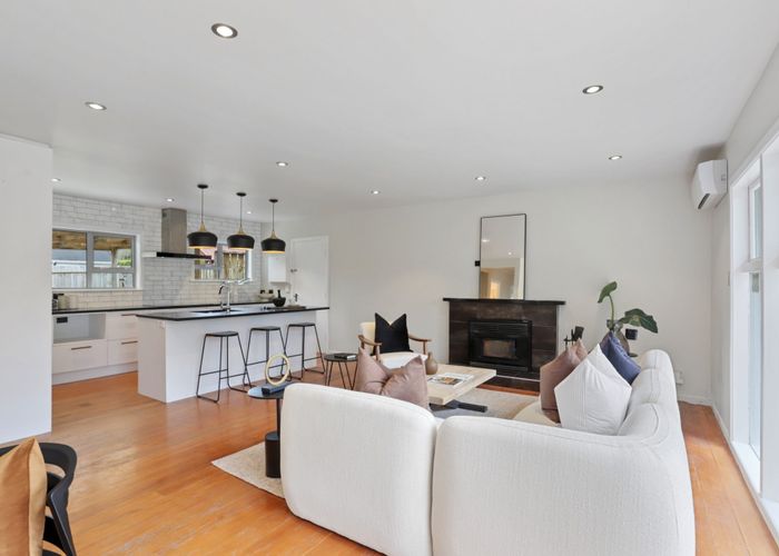  at 17 Golf Road, New Lynn, Waitakere City, Auckland
