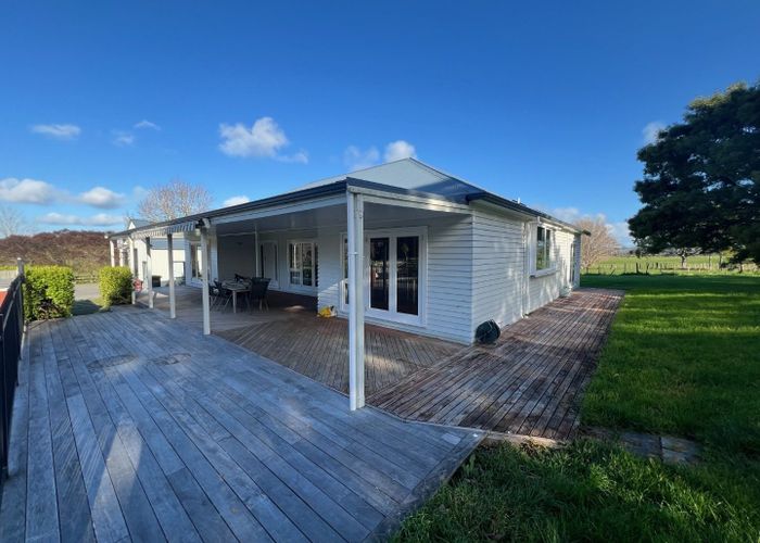  at 327 Postman Road, Albany