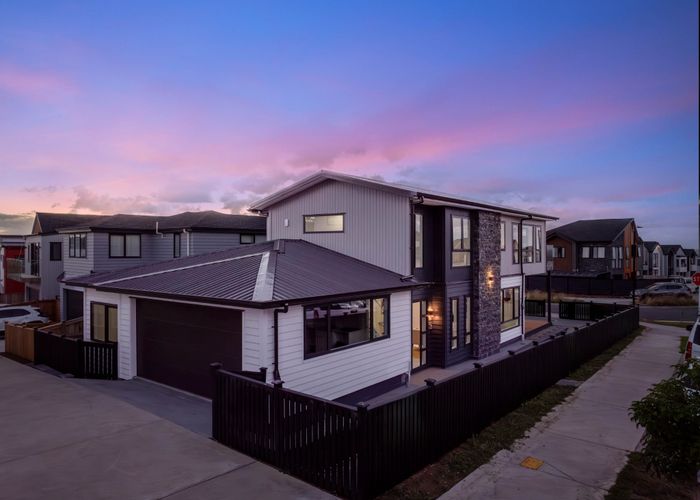  at 8 Rathfarnham Road, Flat Bush, Manukau City, Auckland