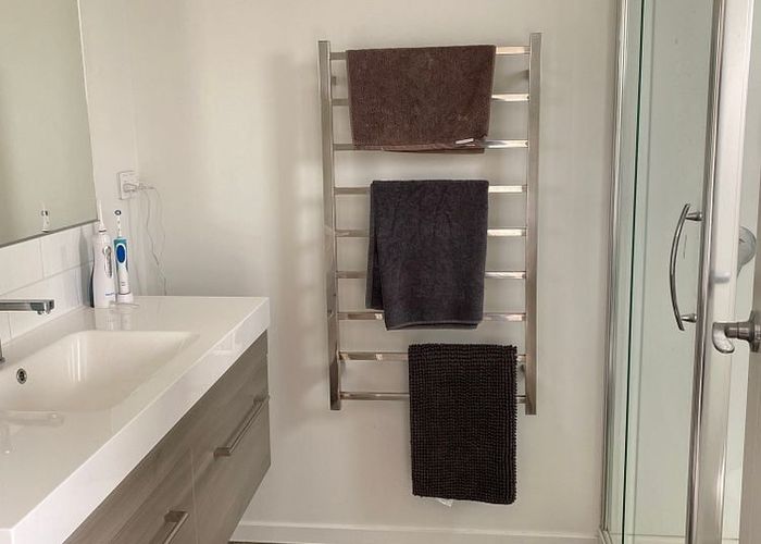  at 2 Hooton Drive, Huapai, Rodney, Auckland