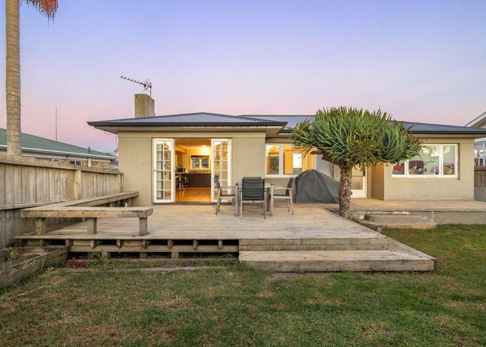  at 8 Landscape Road, Pukekohe, Pukekohe