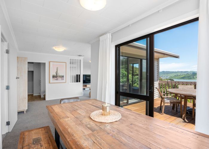  at 4 Kahu Road, Paremata, Porirua, Wellington