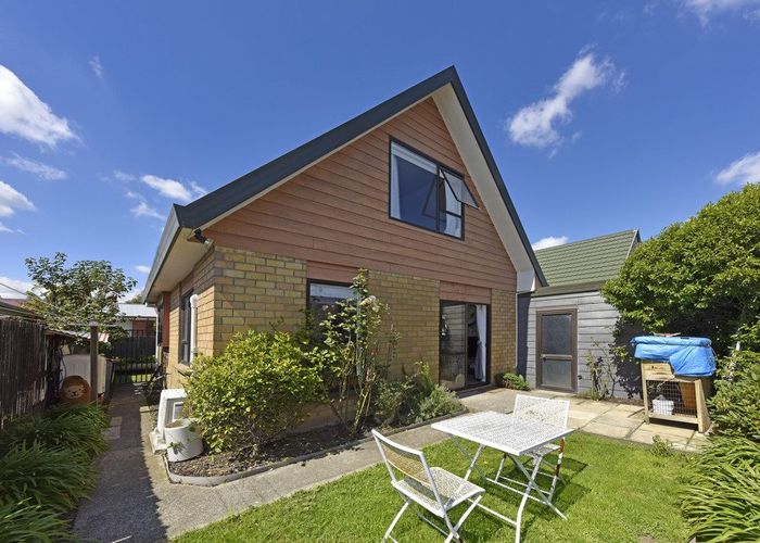  at 4/23 Tower Street, Hornby, Christchurch