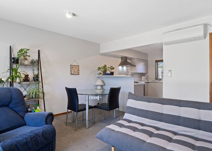  at 2/25 Ayr Street, Riccarton, Christchurch City, Canterbury