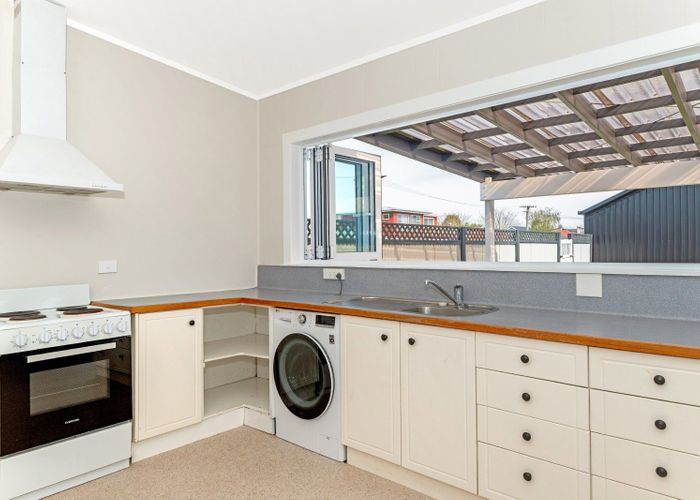 at 33 Disraeli Street, Gisborne, Gisborne