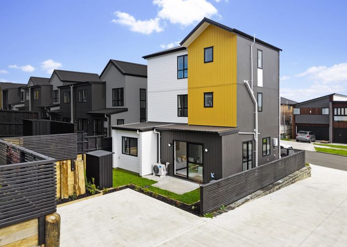  at 293 Flat Bush School Road, Flat Bush, Manukau City, Auckland