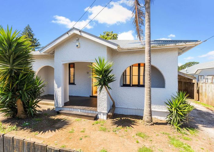  at 44 Hokonui Road, Otahuhu, Auckland