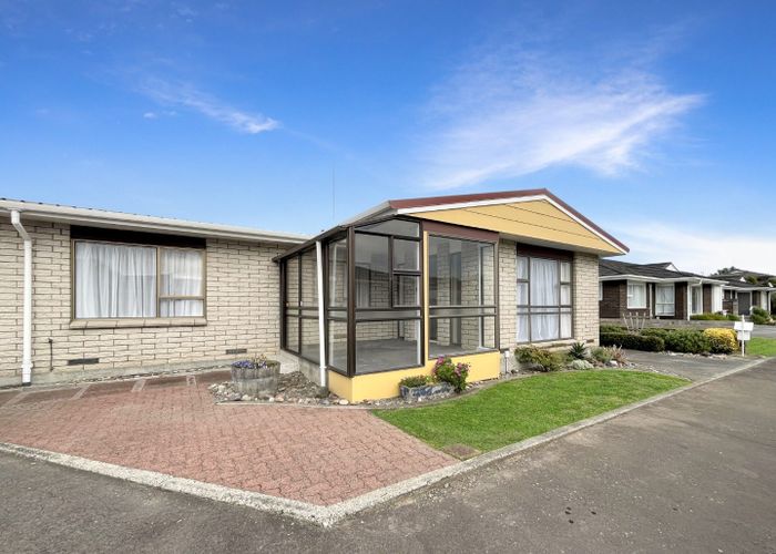  at 5 Chertsey Court, Roslyn, Palmerston North