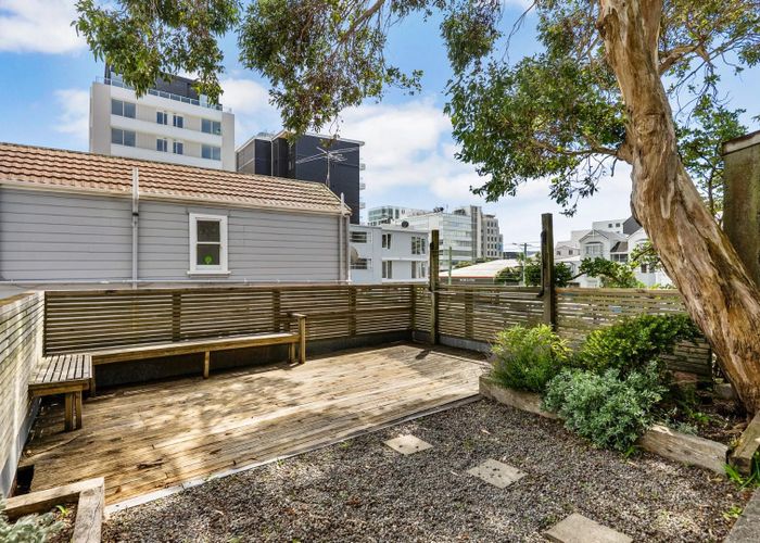  at 17A Home Street, Mount Victoria, Wellington, Wellington
