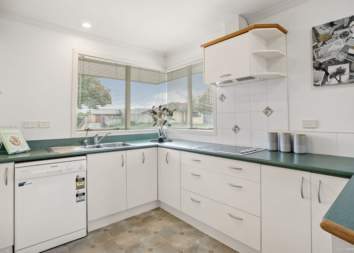  at 36 Stoneleigh Drive, Chartwell, Hamilton