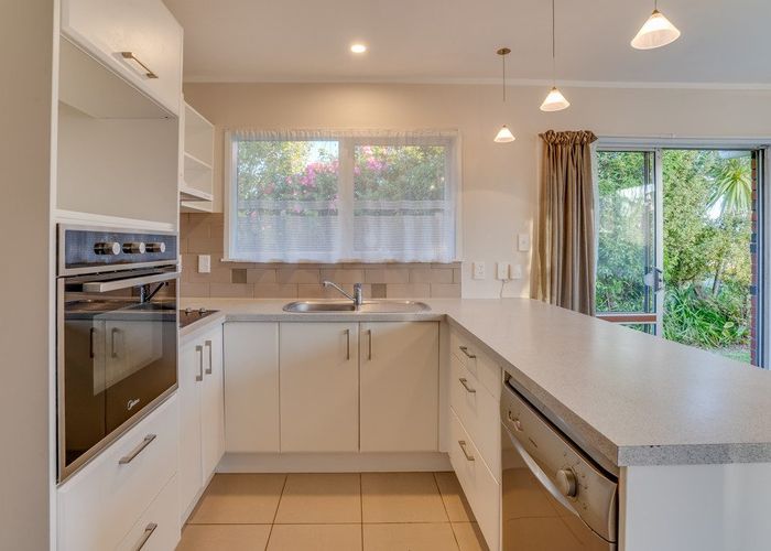  at 1/383 Hillsborough Road, Mount Roskill, Auckland