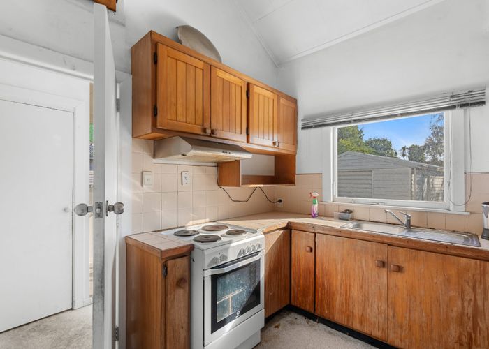  at 257 Ferry Road, Waltham, Christchurch