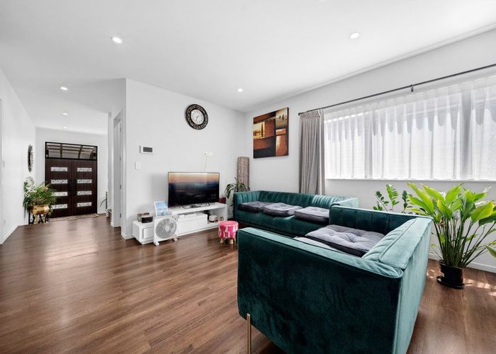  at 4 Tims Crescent, Flat Bush, Manukau City, Auckland