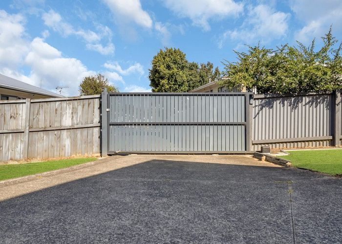  at 207 Mahia Road, Manurewa, Manukau City, Auckland