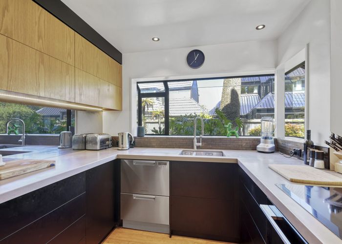  at 2 Holmcroft Court, Cracroft, Christchurch City, Canterbury