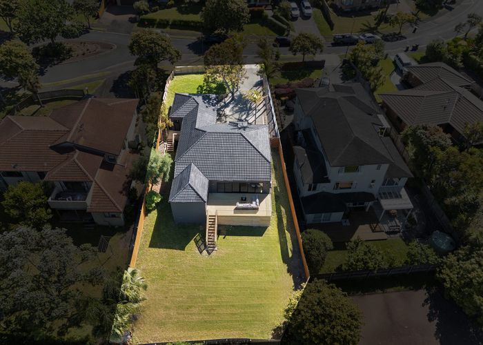  at 20 Baulcomb Parade, Windsor Park, North Shore City, Auckland