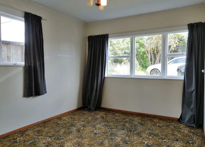  at 1/187 Te Atatu Rd, Te Atatu South, Waitakere City, Auckland