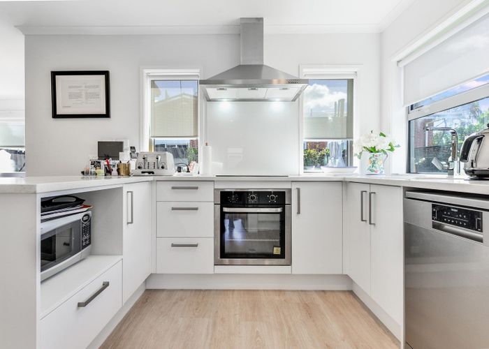  at 2/28 Garnett Avenue, Forest Lake, Hamilton