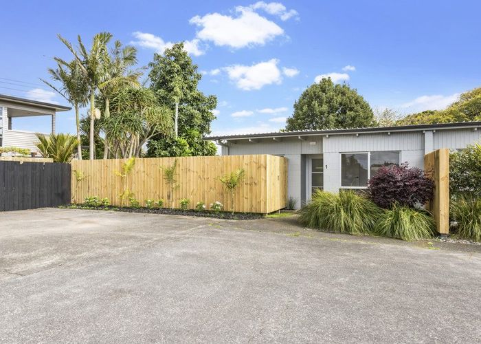  at 1/35 Riversdale Road, Avondale, Auckland