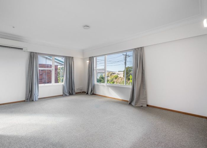  at 2/20 Warren Avenue, Three Kings, Auckland
