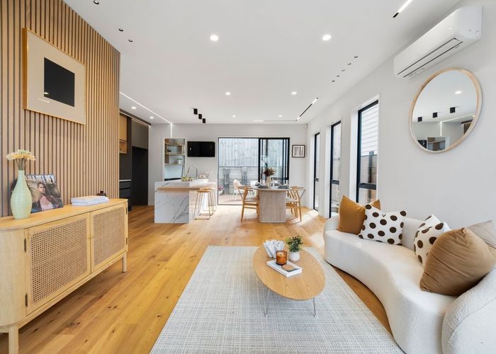  at 7/8 Park Rise, Campbells Bay, North Shore City, Auckland