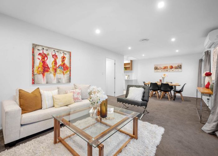  at 1/17 Mizpah Road, Waiake, North Shore City, Auckland