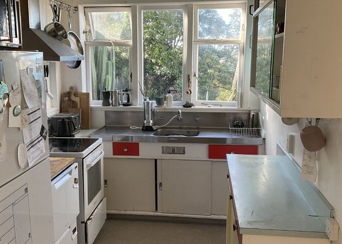  at 8 Hungerford Road, Lyall Bay, Wellington, Wellington