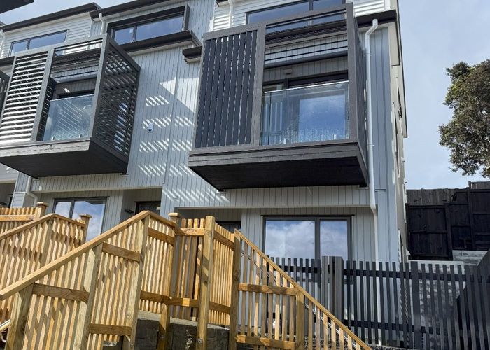  at 9/38 Fairlands Avenue, Waterview, Auckland City, Auckland