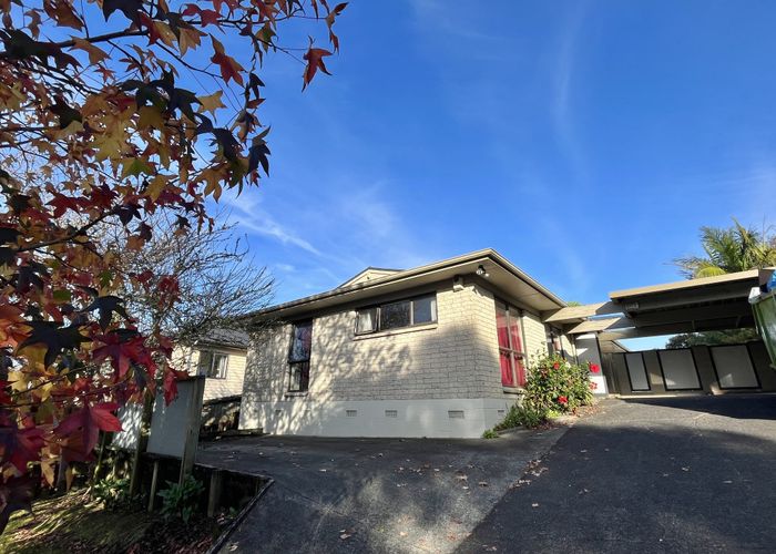  at 9 Everglade Drive, Goodwood Heights, Auckland