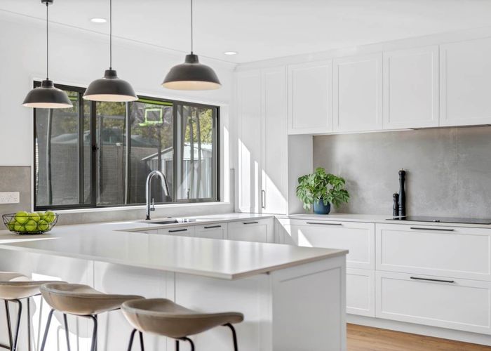  at 21 Pine Harbour Parade, Beachlands, Manukau City, Auckland