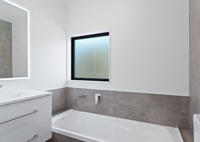  at 4/58 Waltham Road, Sydenham, Christchurch