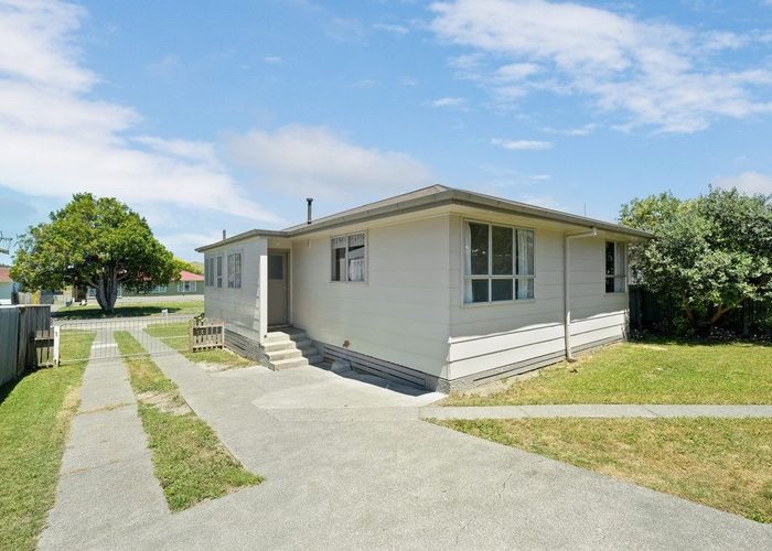  at 16 Lawrence Street, Outer Kaiti, Gisborne