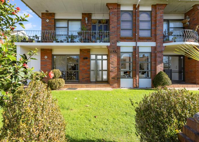  at 4/10 Brightside Road, Epsom, Auckland