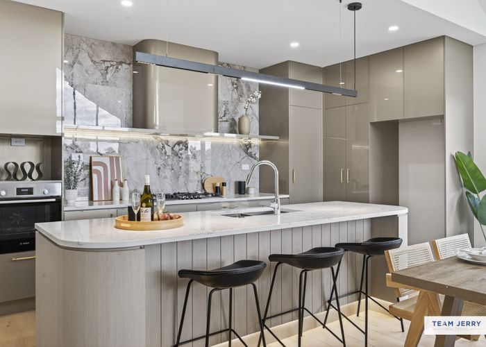  at 6 Tuwai Crescent, Opaheke, Papakura, Auckland