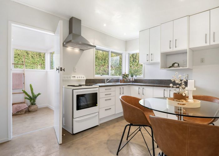  at 2/110 Hillside Road, Glenfield, North Shore City, Auckland