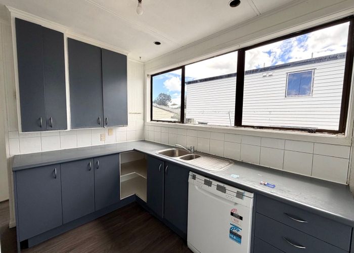  at 32 Pembroke Street, Papatoetoe, Manukau City, Auckland