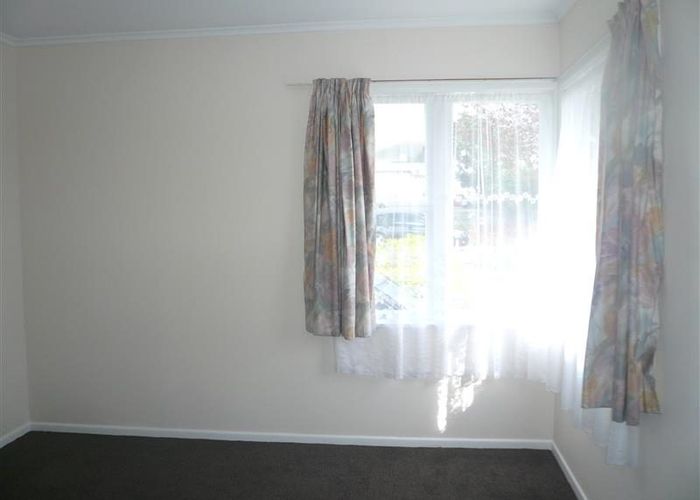  at 34 Woodford Avenue, Henderson, Auckland