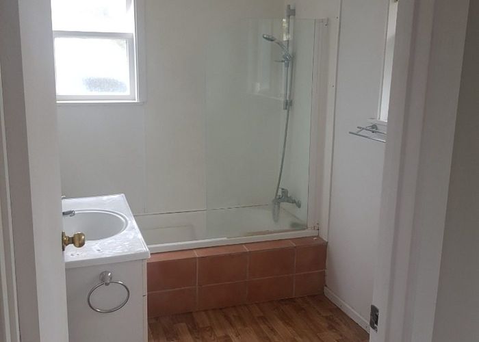  at 44C Swaffield Road, Papatoetoe, Manukau City, Auckland