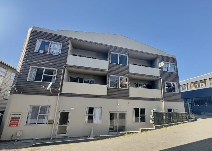  at 4/27 Drummond Street, Mount Cook, Wellington, Wellington