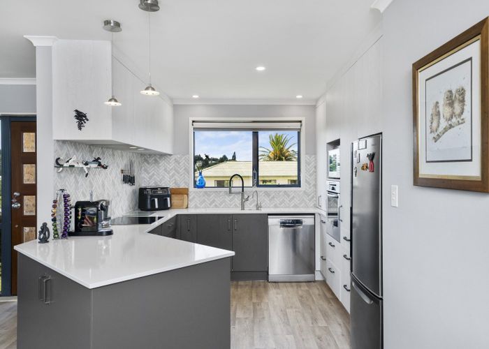  at 8 Tawhiri View, Pyes Pa, Tauranga, Bay Of Plenty