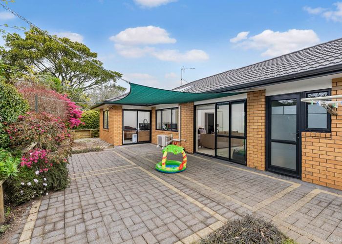  at 50D Godley Road, Green Bay, Auckland