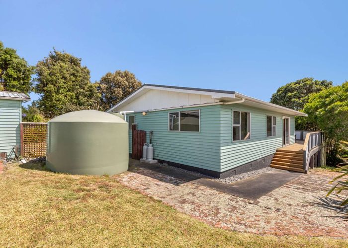  at 847 Hokio Beach Road, Hokio Beach