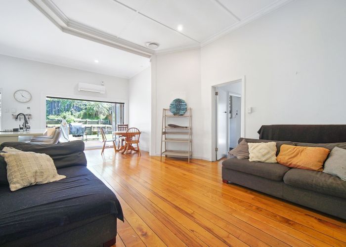  at 4 New Brighton Road, Mount Wellington, Auckland City, Auckland