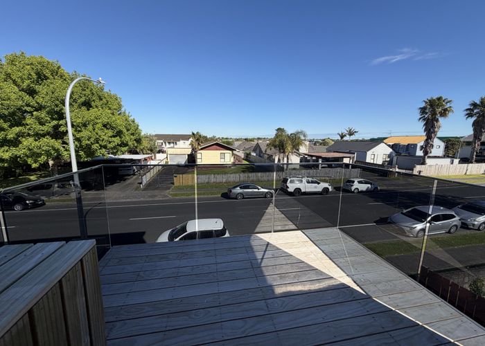  at 1/24 Aberfeldy Ave, Highland Park, Manukau City, Auckland