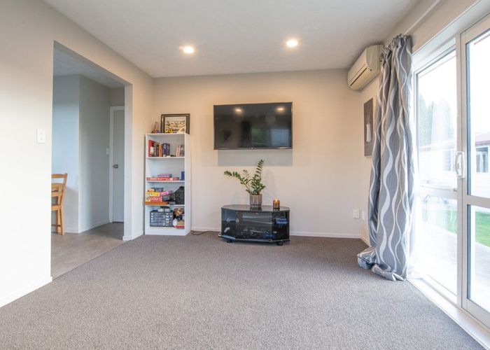  at 2/7 Kissel Street, Templeton, Christchurch City, Canterbury