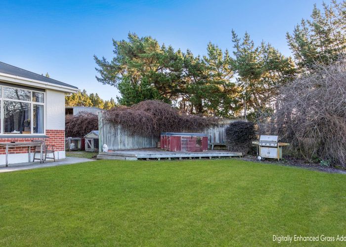  at 18 Mossburn Five Rivers Road, Lumsden