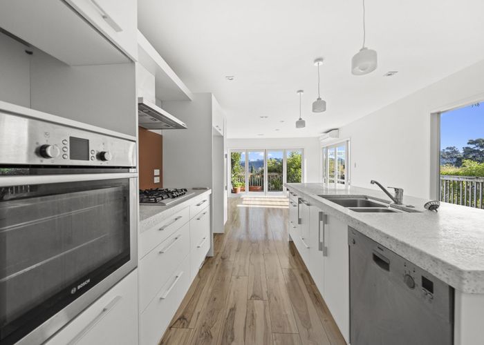  at 132 Kittiwake Drive, Schnapper Rock, North Shore City, Auckland
