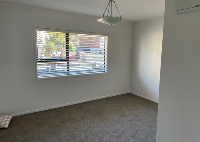  at 5 Mongorry Place, Mount Roskill, Auckland